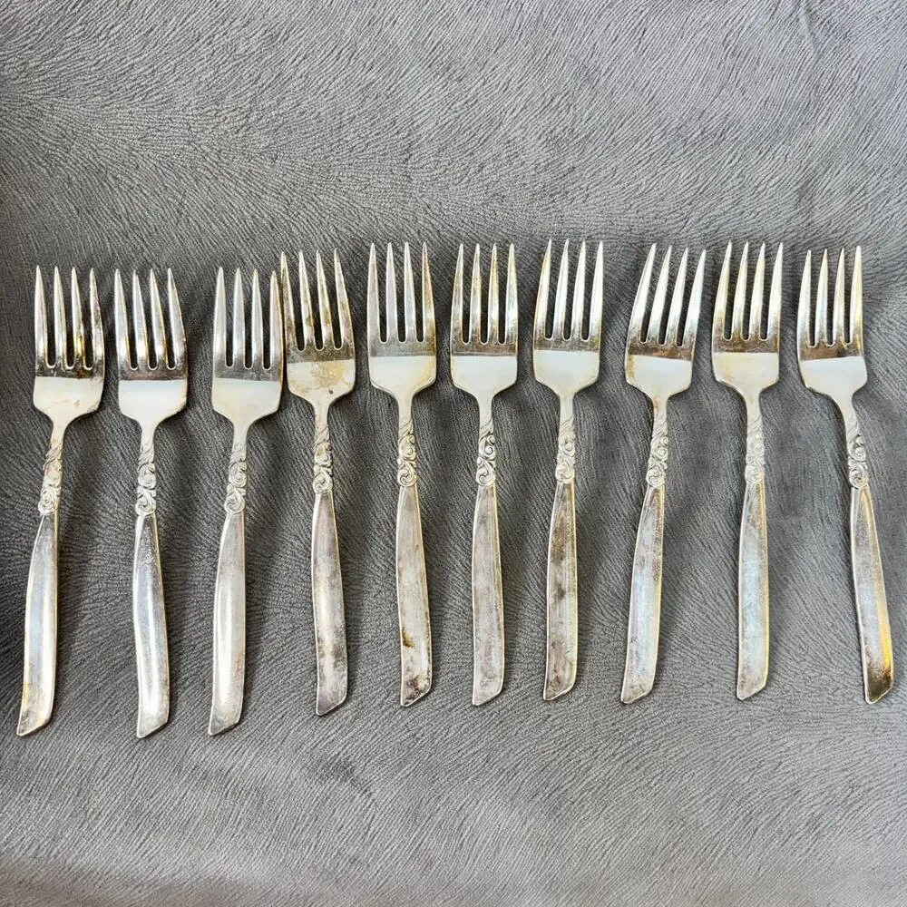 Salad Forks Lot of 10 South Seas Silverplate 1955 Oneida Community 6 7/8